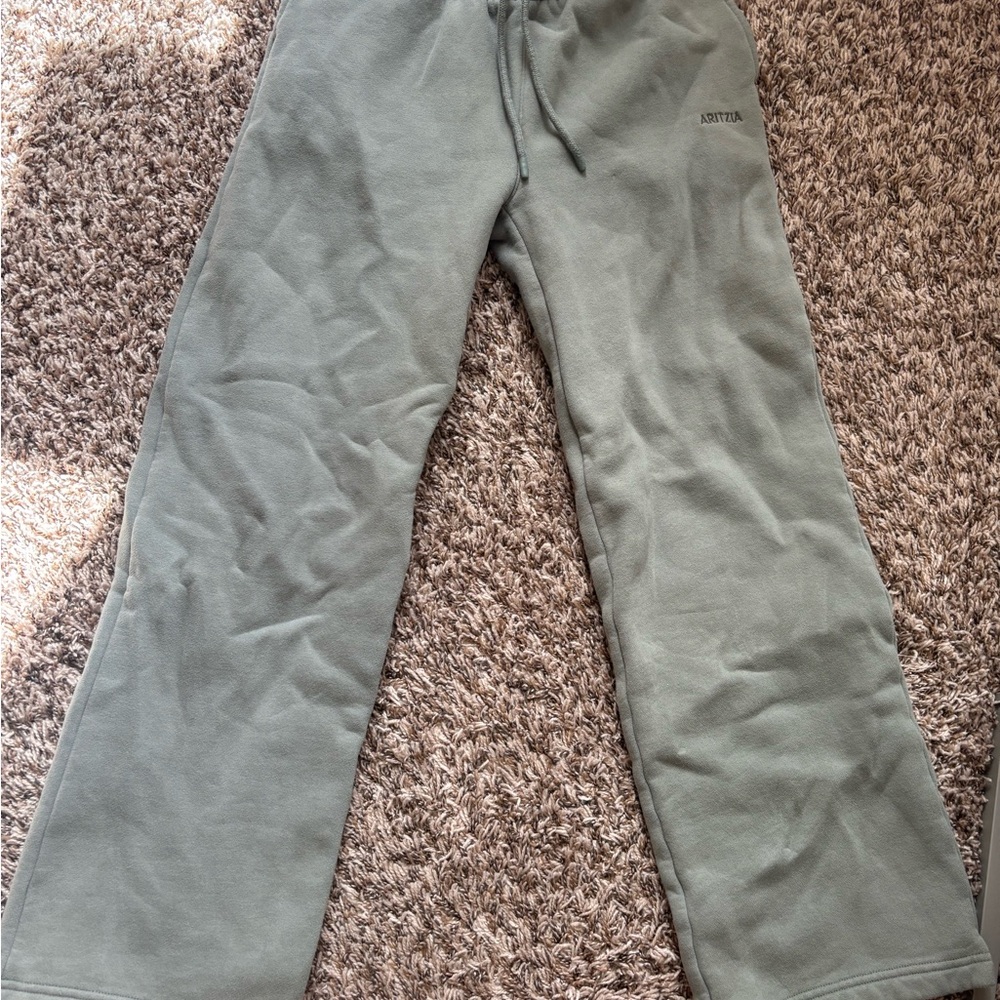 Olive Green Sweatpants - ARITZIA